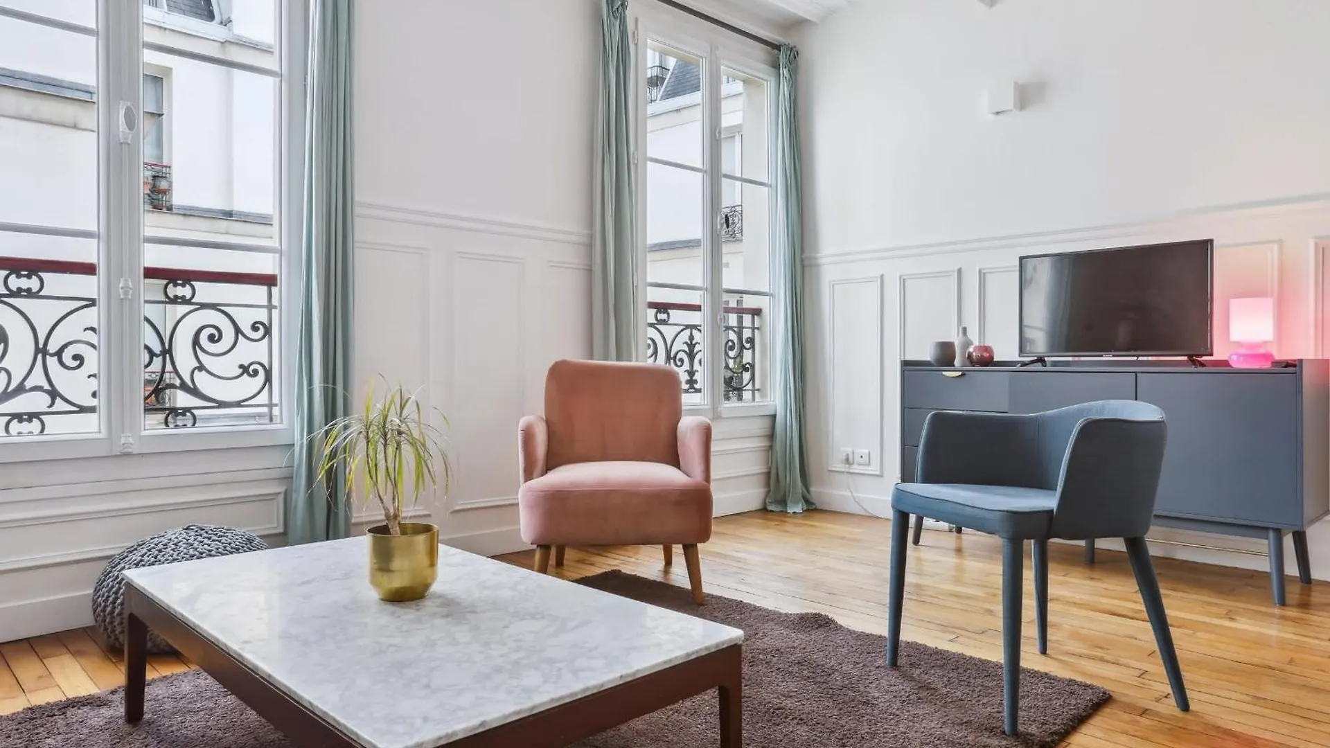 Apartment Le Marias & Hotel De Ville - Cityapartmentstay Paris